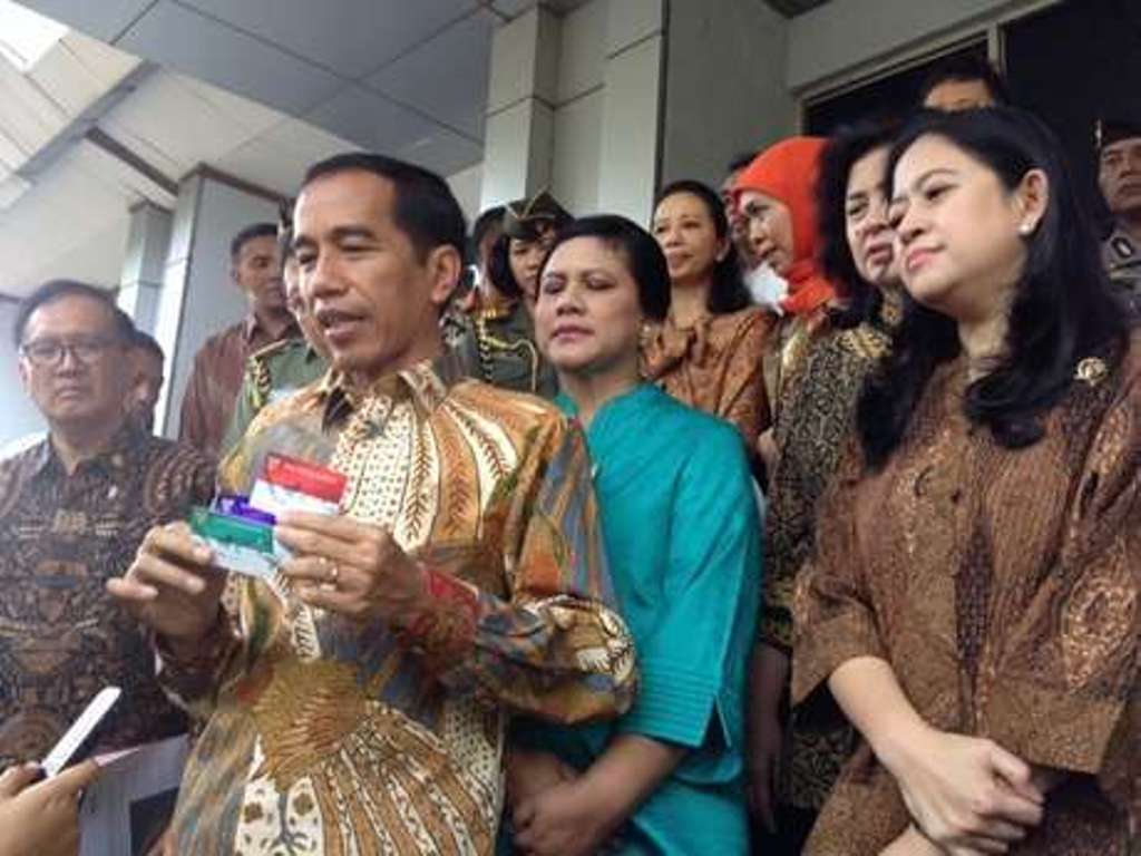 35jokowi kartu.jpg